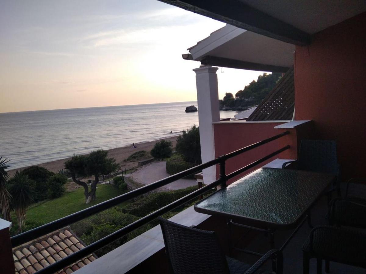 Corfu Glyfada Menigos Resort Home 72 Bagian luar foto