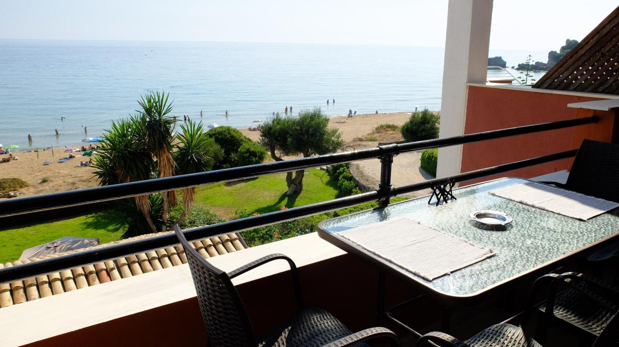 Corfu Glyfada Menigos Resort Home 72 Bagian luar foto